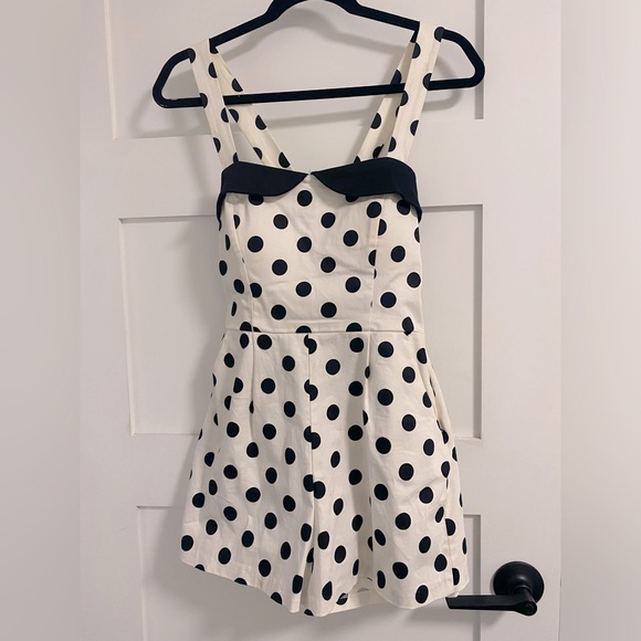 Retro polka dot romper! SO CUTE - Picture 1 of 3